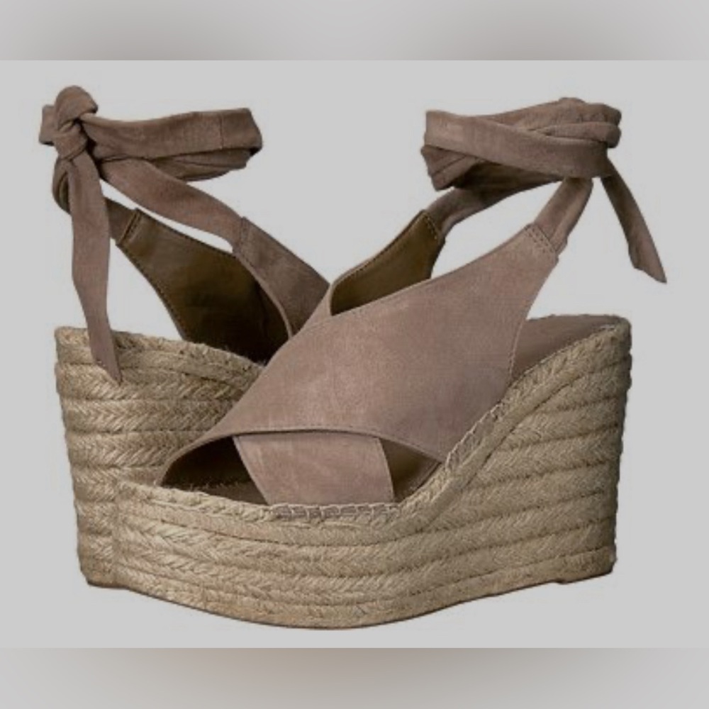 Marc Fisher LTD Andira Platform Sandal 5.5